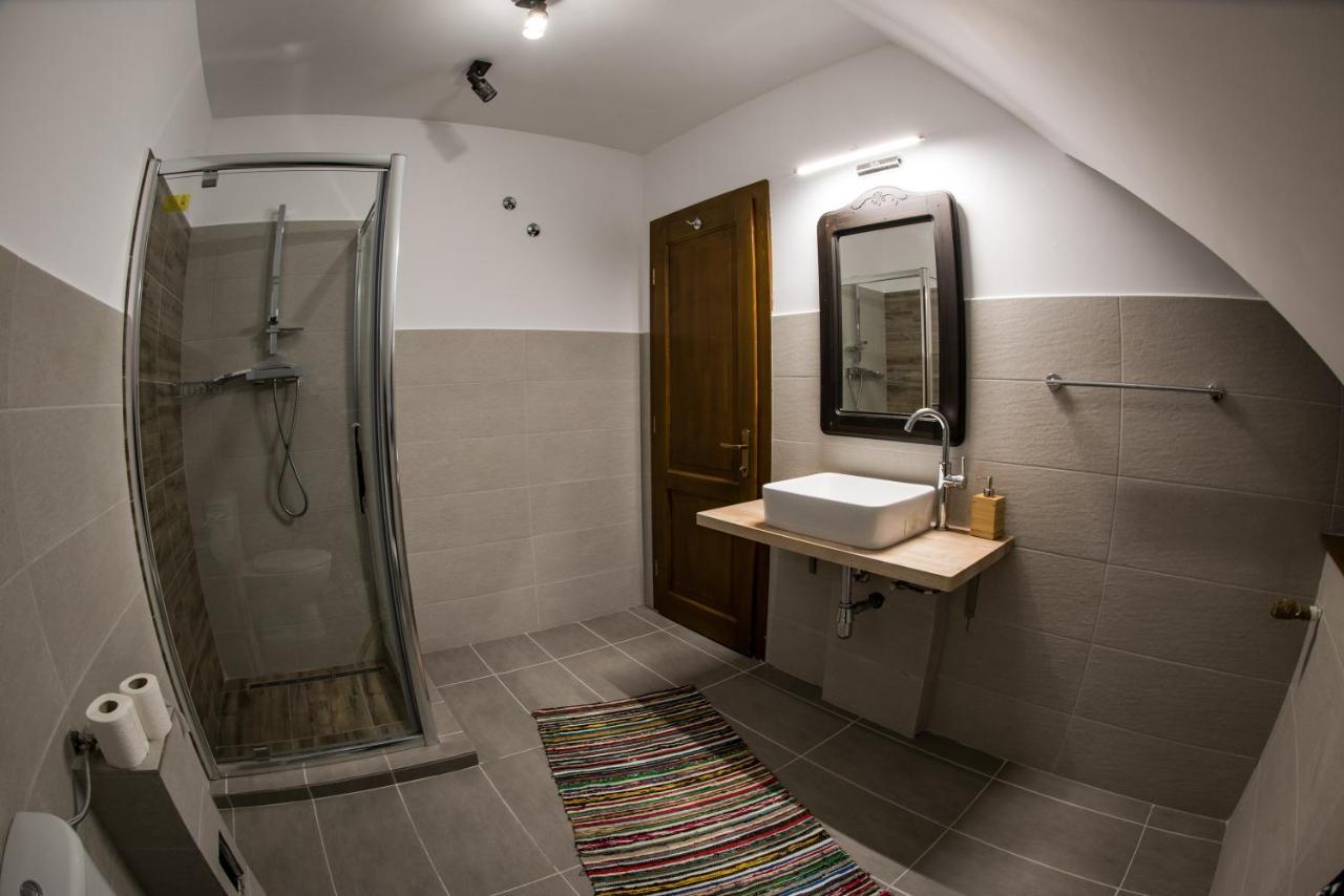 Casa Strabunicului Hotel Partestii de Sus  Buitenkant foto