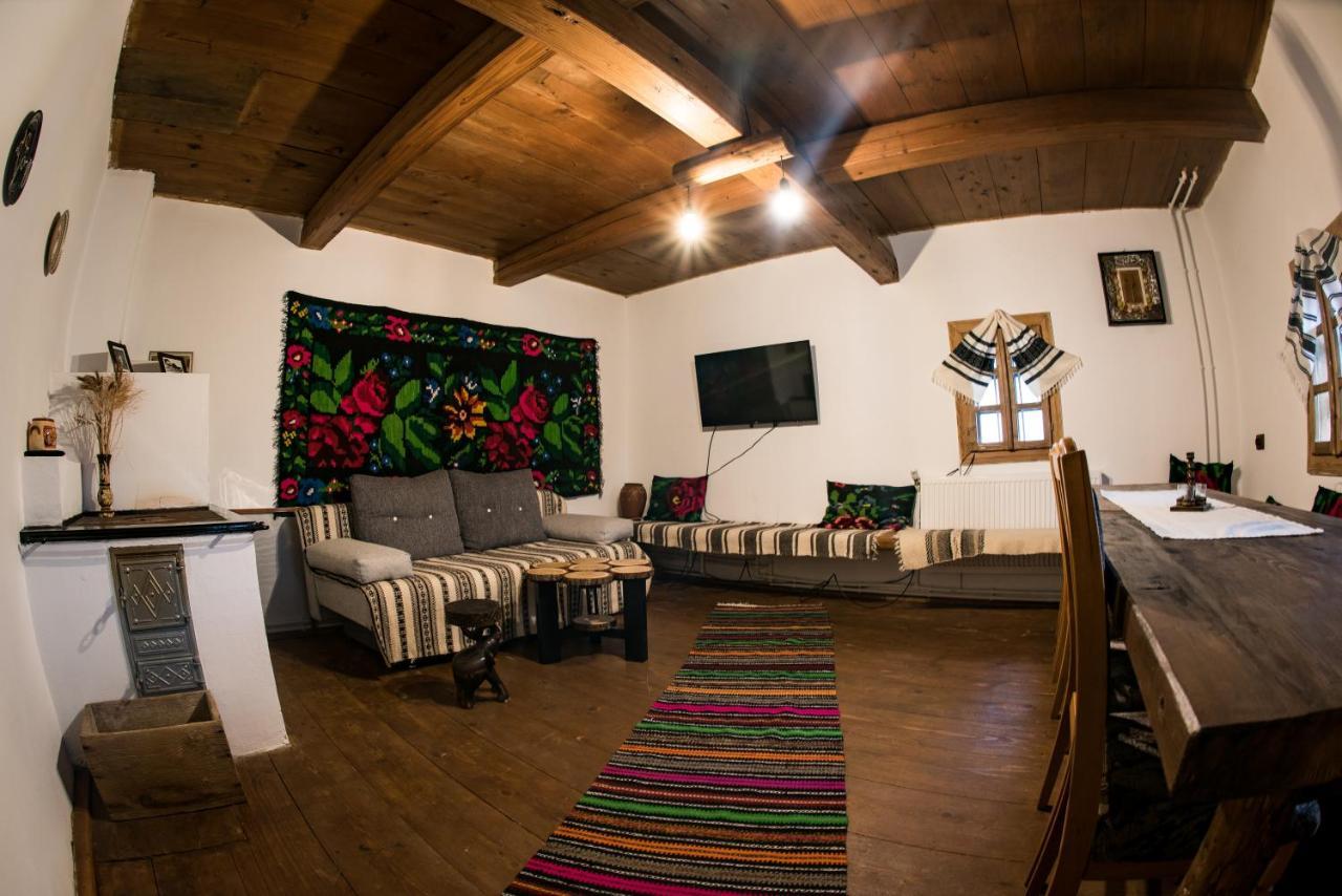 Casa Strabunicului Hotel Partestii de Sus  Buitenkant foto