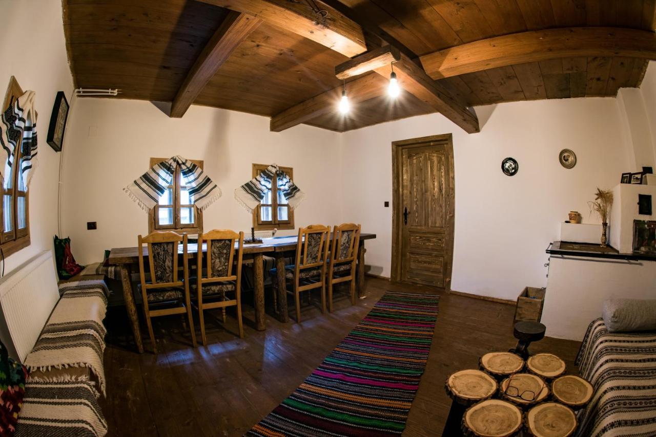 Casa Strabunicului Hotel Partestii de Sus  Buitenkant foto