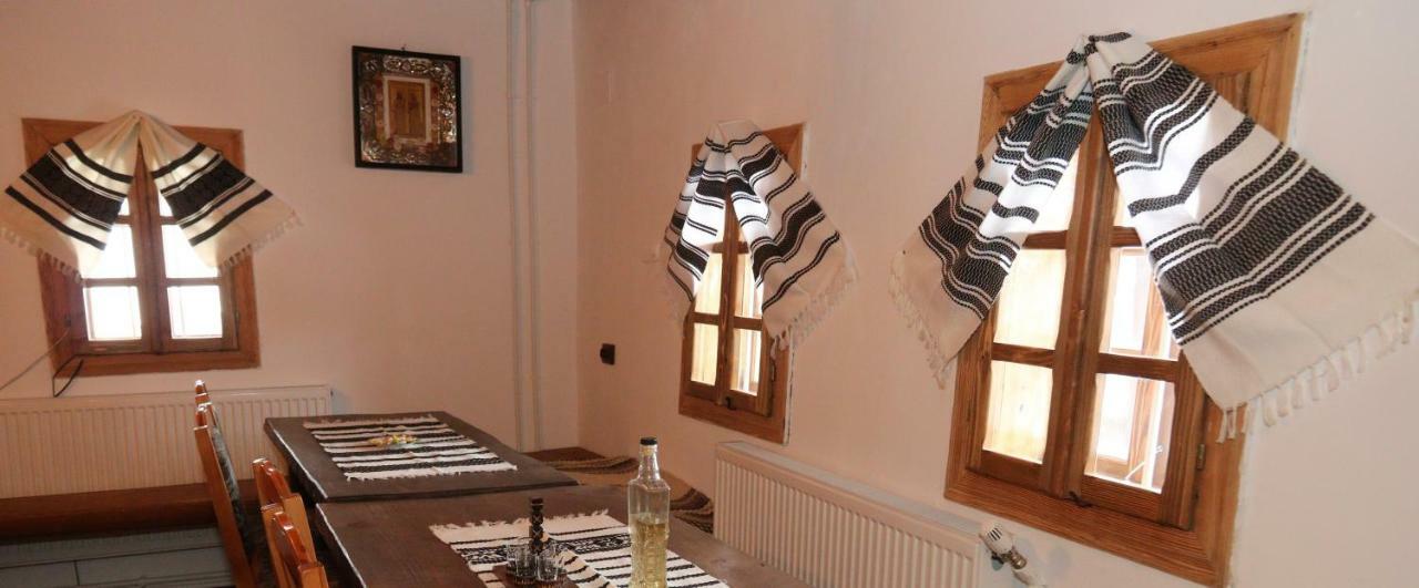 Casa Strabunicului Hotel Partestii de Sus  Buitenkant foto