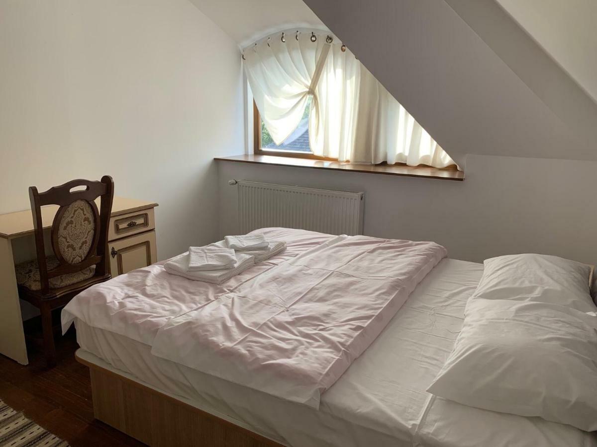 Casa Strabunicului Hotel Partestii de Sus  Buitenkant foto